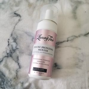 Loving Tan Delux Bronzing Mousee- Ultra Dark